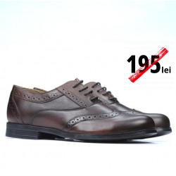 Teenagers stylish, elegant shoes 393 a brown