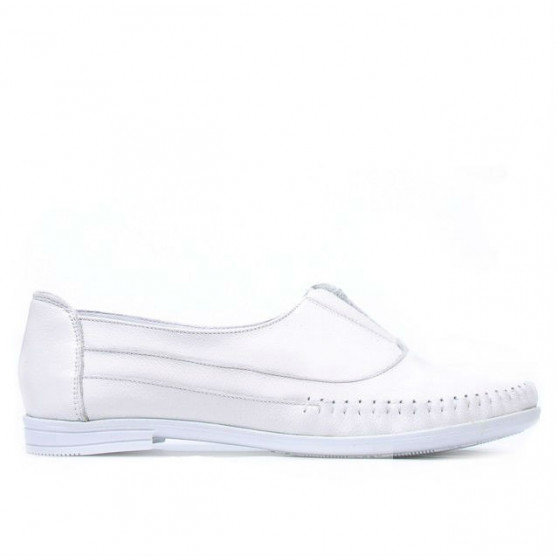 Women loafers, moccasins 675 white