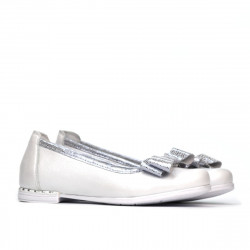 Children shoes 174 white pearl combined