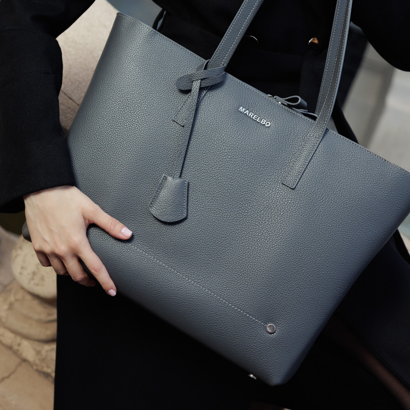 Geanta dama de umar 034g 01 grey lifestyle