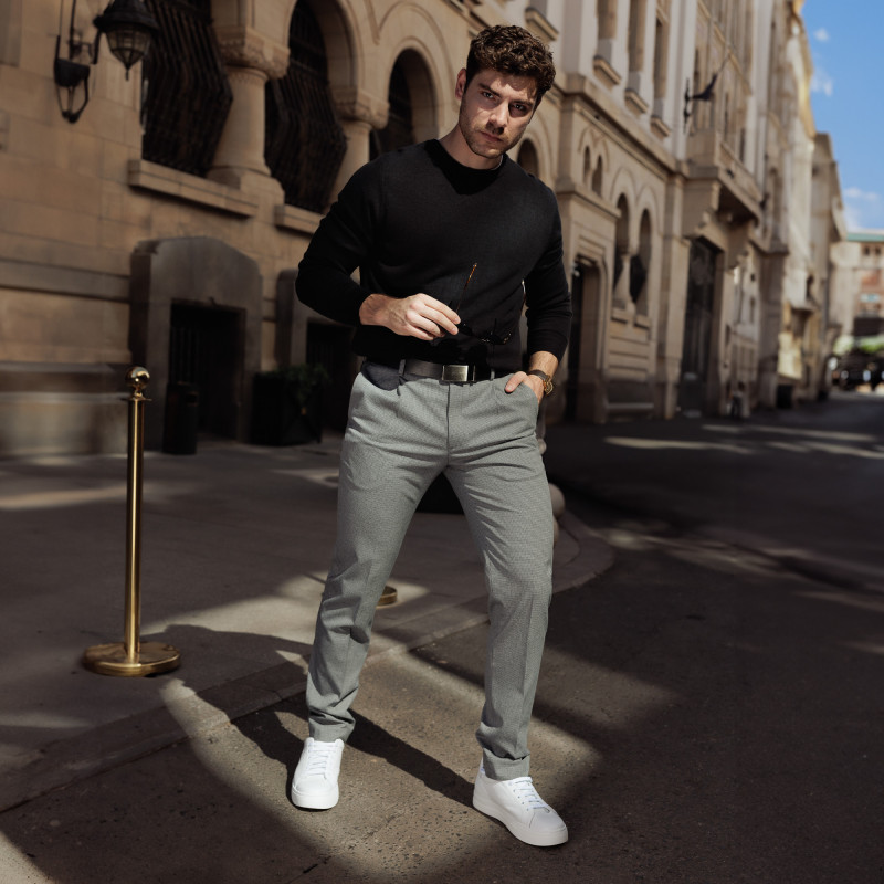 Curea barbati 76b negru lifestyle Curea barbati 76b negru lifestyle