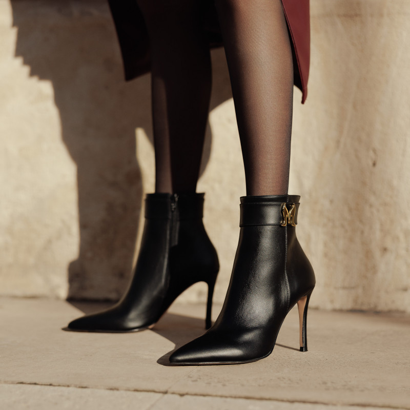 Ghete cu toc dama 1400 negru lifestyle