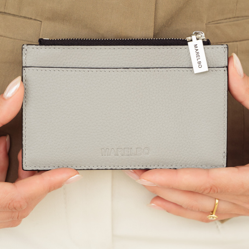 Portcard 209g 01 biz gri lifestyle
