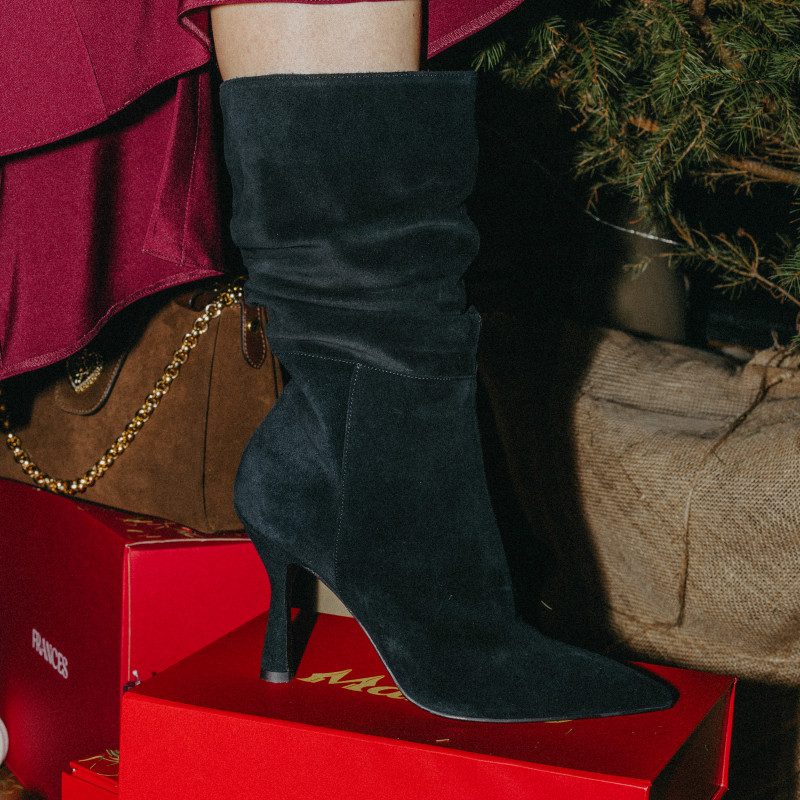 Ghete cu toc dama 1410 negru velur lifestyle Ghete cu toc dama 1410 negru velur lifestyle