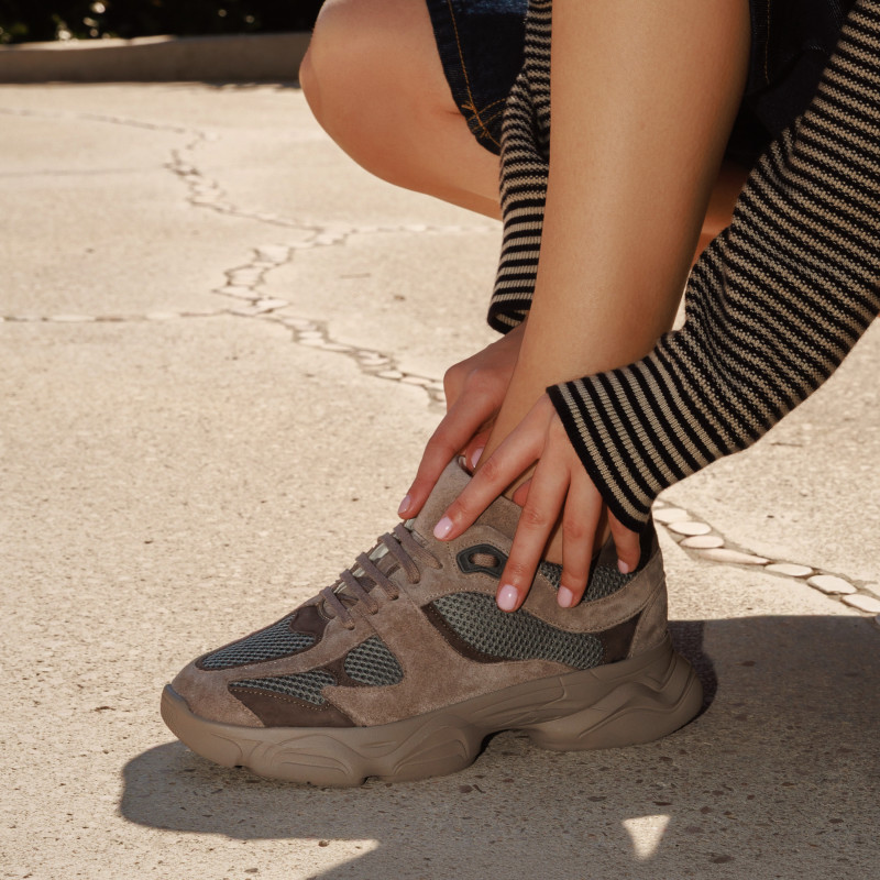 Pantofi sport dama 6102 nisip velur combinat lifestyle Pantofi sport dama 6102 nisip velur combinat lifestyle