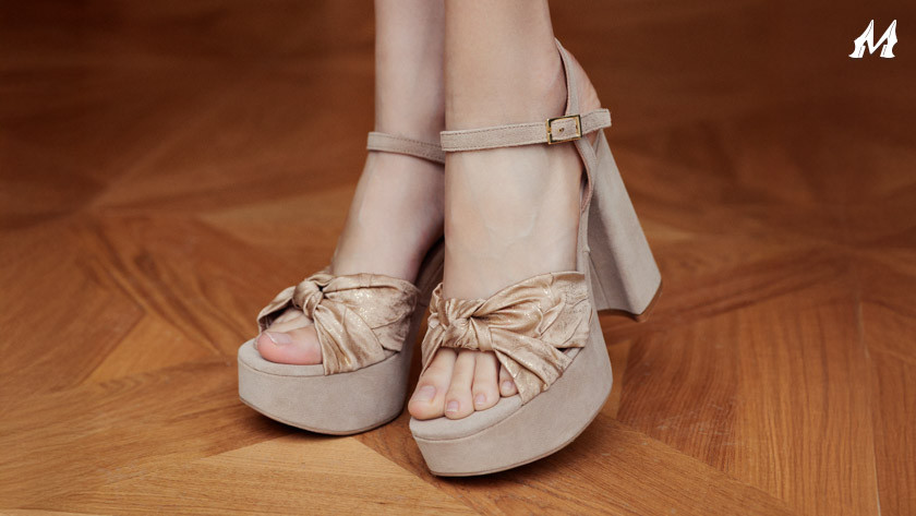 Care sunt sandalele elegante perfecte pentru orice eveniment din acest sezon?