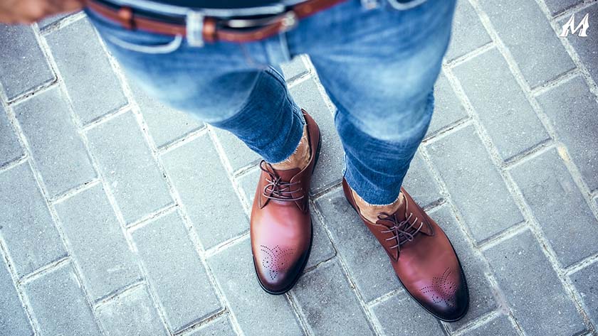 What men's shoes can be worn with jeans? Here are some tips for a carefully studied outfit!